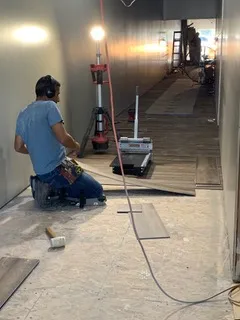 Dan, professional flooring installer